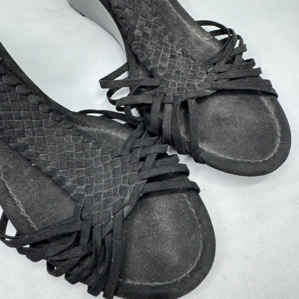 Torrid Braided T-Strap Wedge Sandals Womens 12W Black Faux Suede Boho 11401924